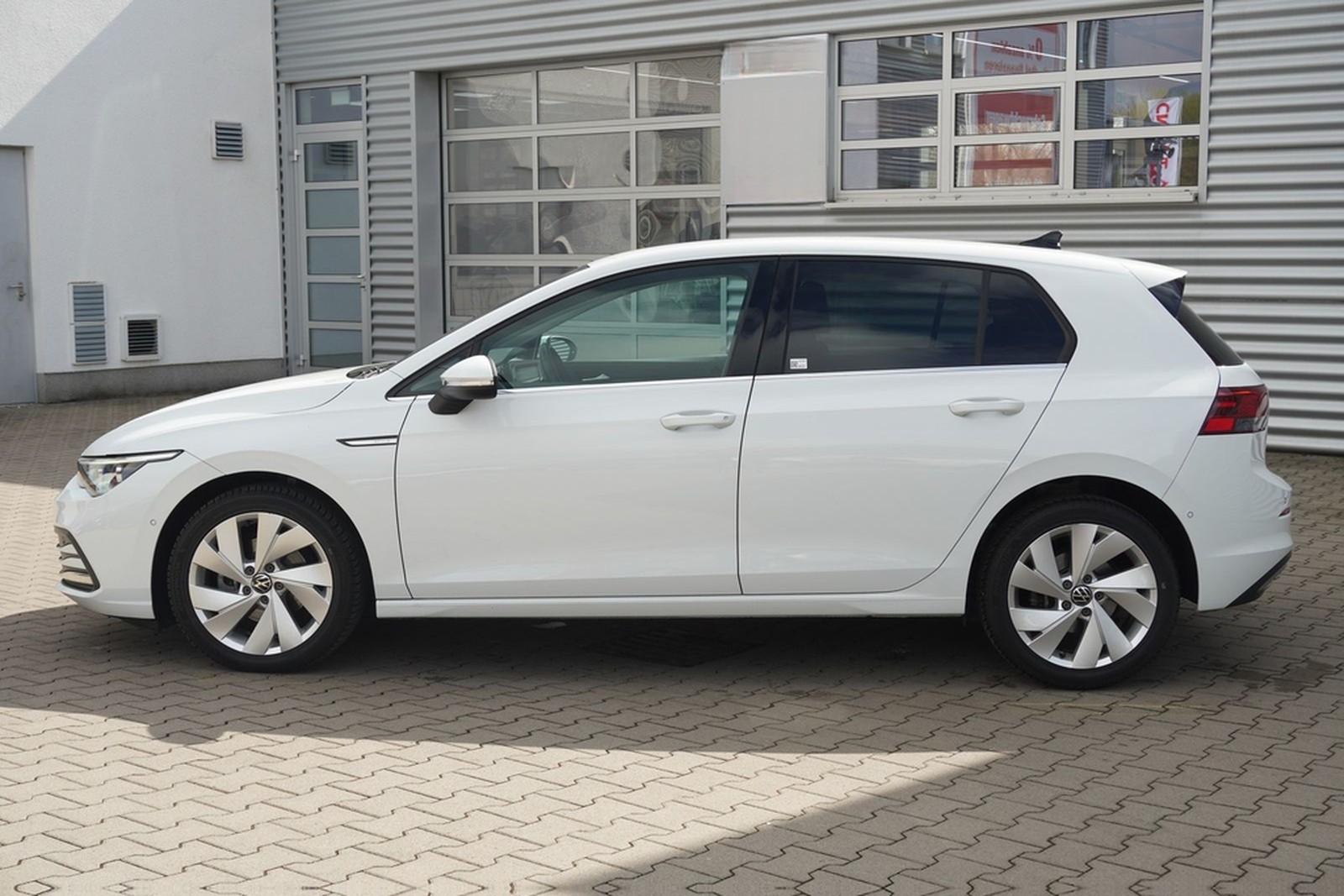 Volkswagen Golf VIII Style 1.5 eTSI DSG LED Navi ACC Kamera foto 9