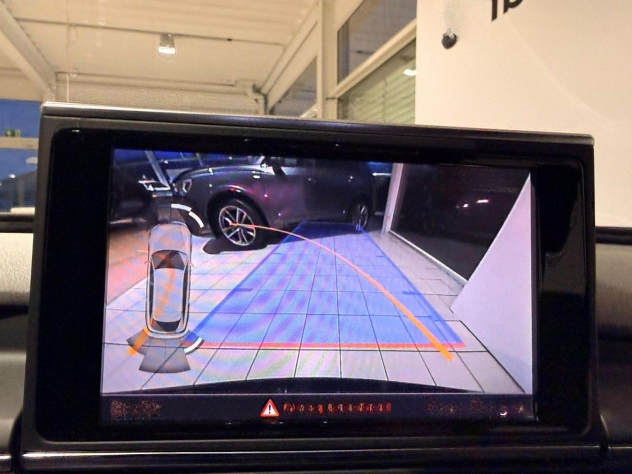 Audi A6 2.0TFSI Avant quattro AHK ACC LED PANO Navi foto 18