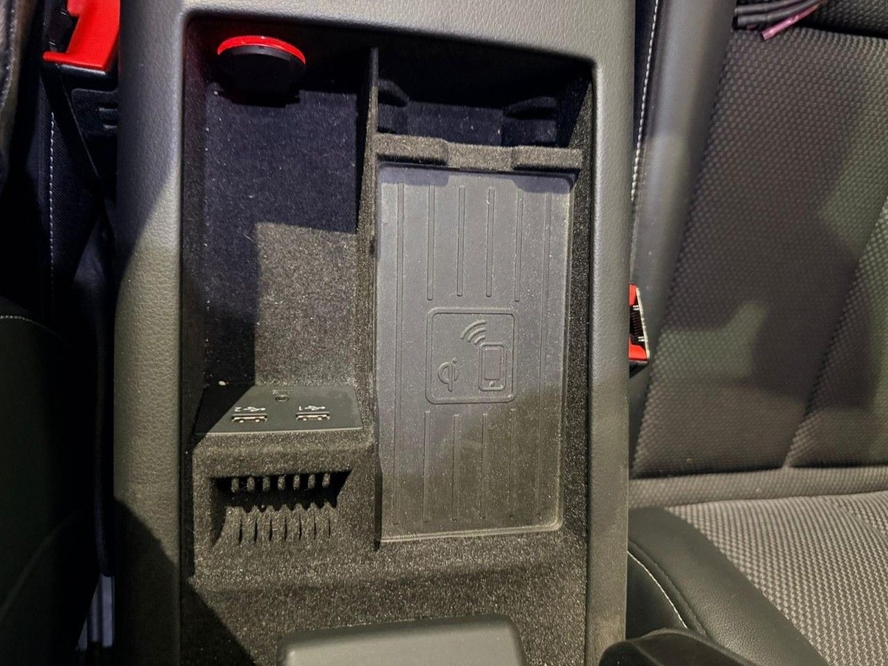 Audi A6 2.0TFSI Avant quattro AHK ACC LED PANO Navi foto 22