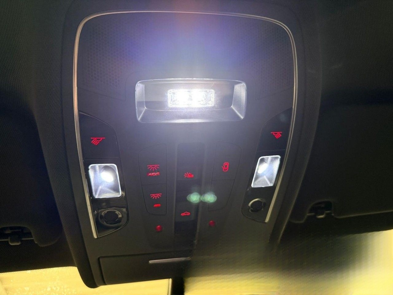 Audi A6 2.0TFSI Avant quattro AHK ACC LED PANO Navi foto 23