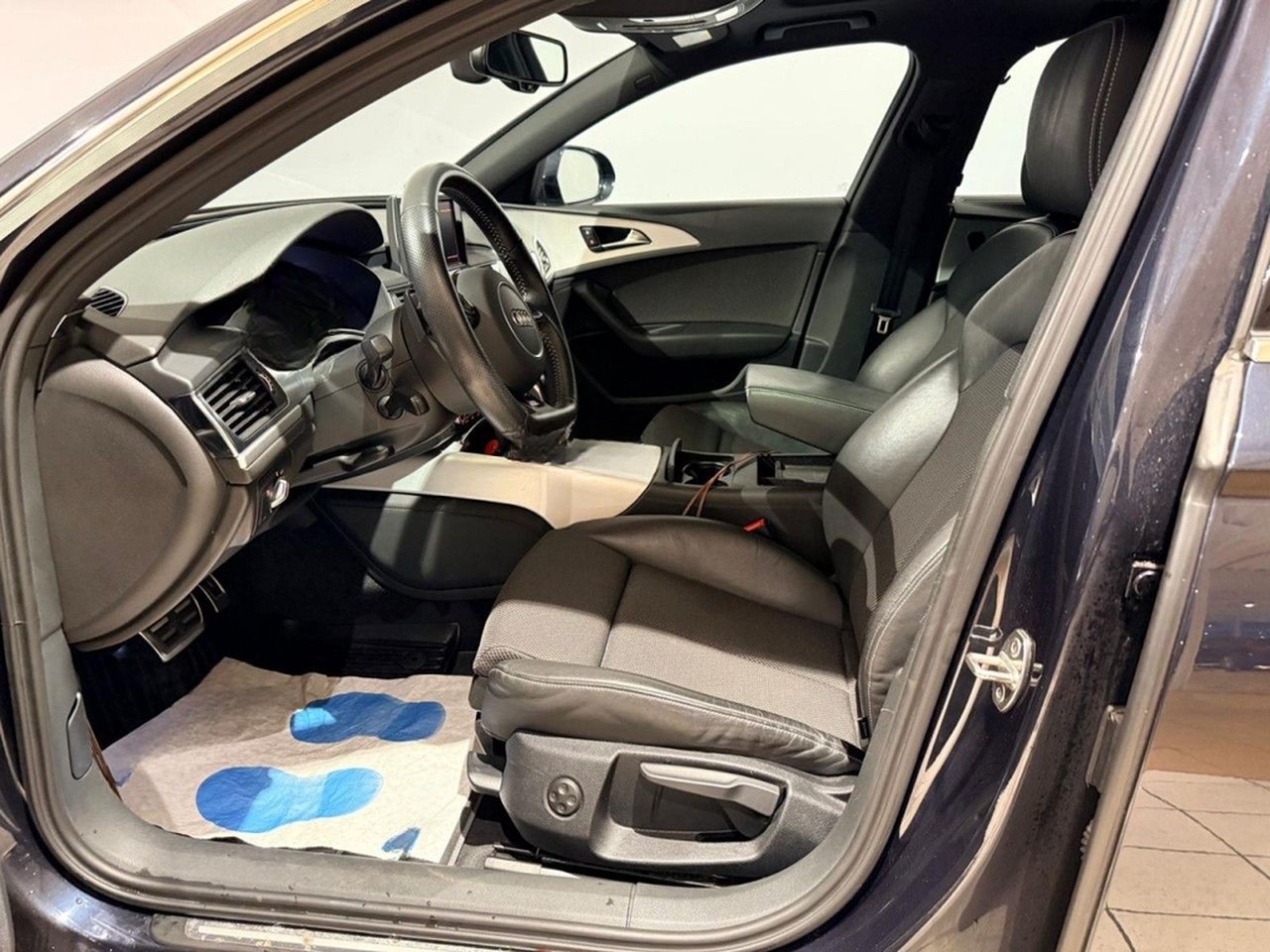 Audi A6 2.0TFSI Avant quattro AHK ACC LED PANO Navi foto 6
