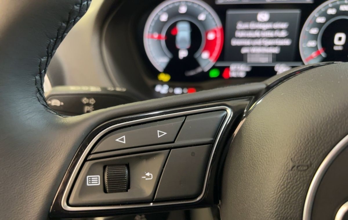 Audi Q2 35 TDI advanced AHZV Kamera LED foto 12