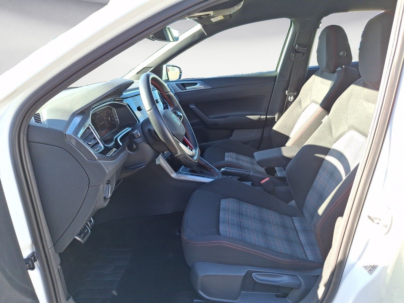 Volkswagen Polo GTI 2.0TSI DSG Front-Lane-Assist MatrixLED foto 8