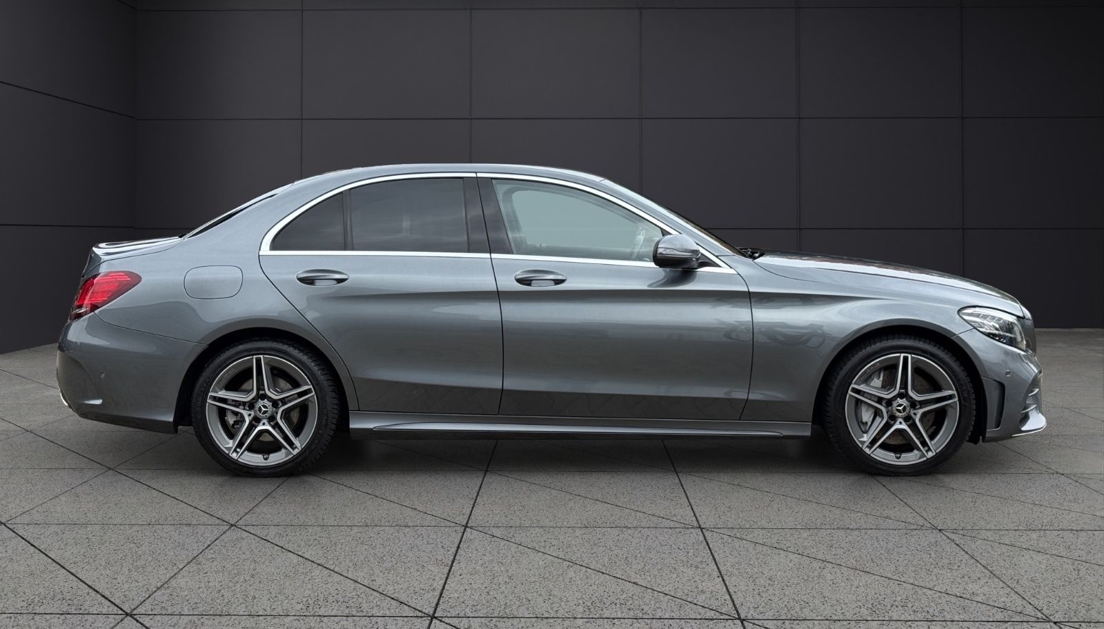 Mercedes-Benz C 400 4Matic AMG Line Widescreen-Facelift foto 4