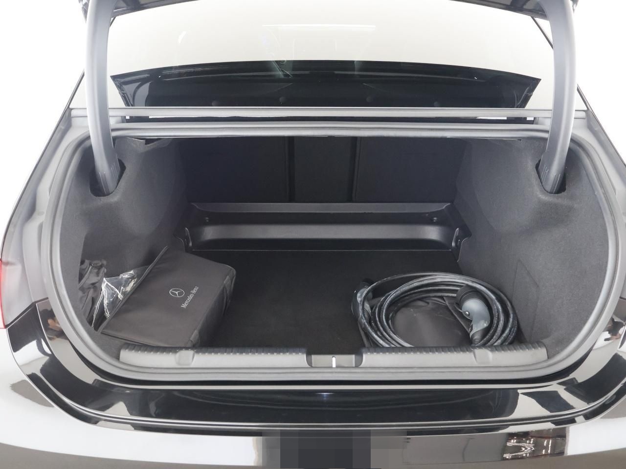 Mercedes-Benz EQE 350 AMG Night Pano Airmatic Burmester HUD foto 17
