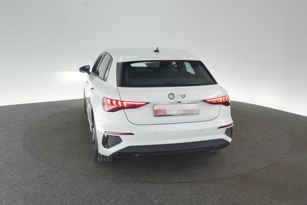 Audi A3 Sportback 35 TFSI S tronic S line AHK foto 4