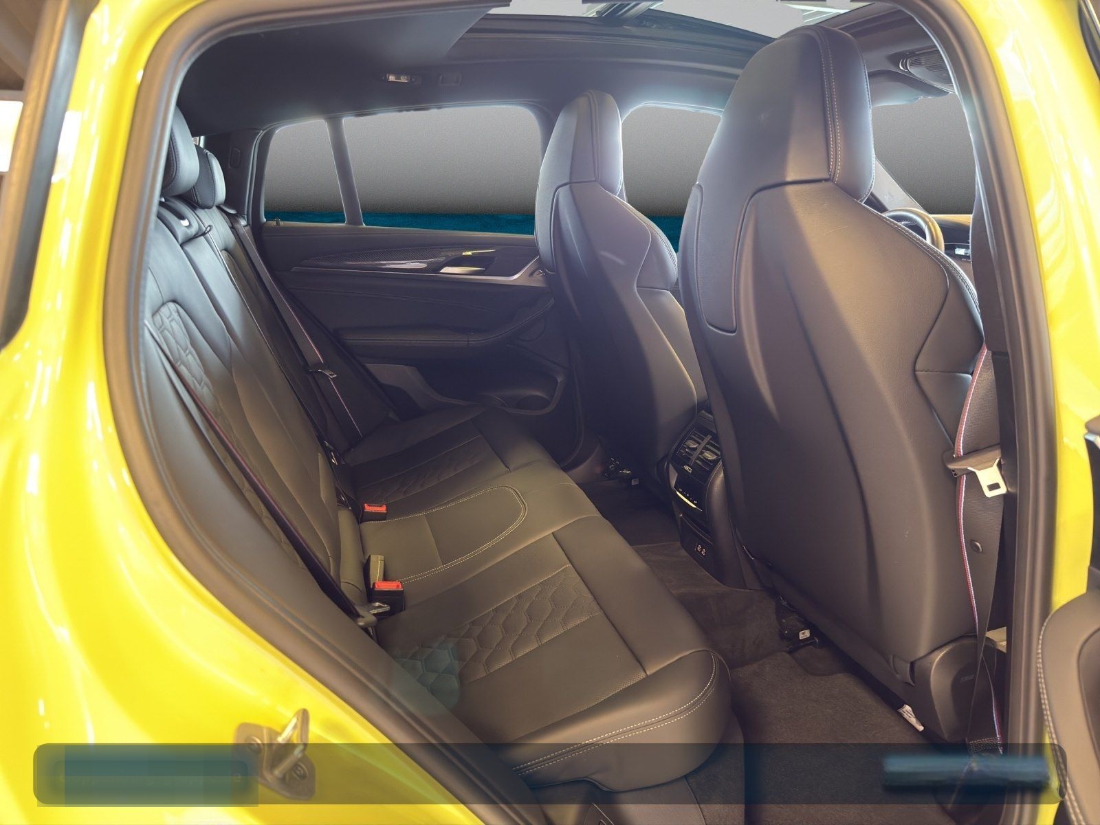BMW X4 M Head-Up+AHK+Navi+Pano+360°+ACC+SiKlima+SHZ foto 20