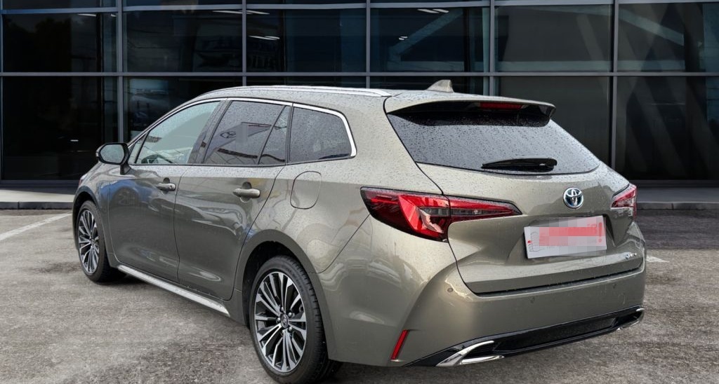 Toyota Corolla 1.8 Hybrid Touring Sports Teamplayer foto 3