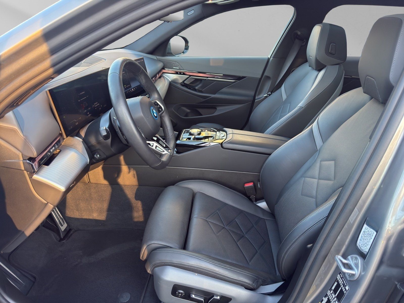 BMW i5 xDrive40 Touring M Sport FWPro ab739€mtl.oAZ foto 9