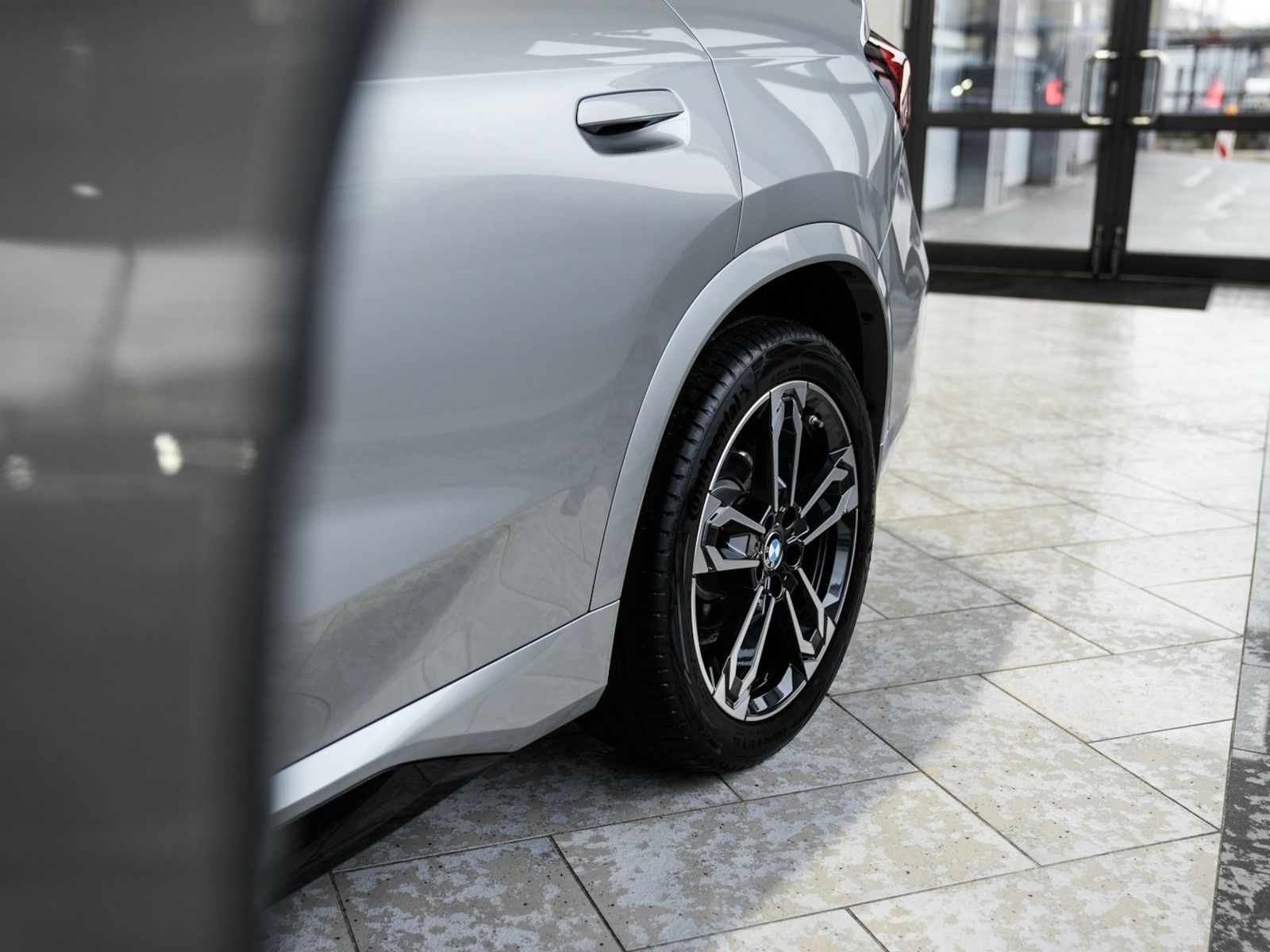 BMW X1 sDrive 18i M Sport Leder Komfortzugang Harman foto 11