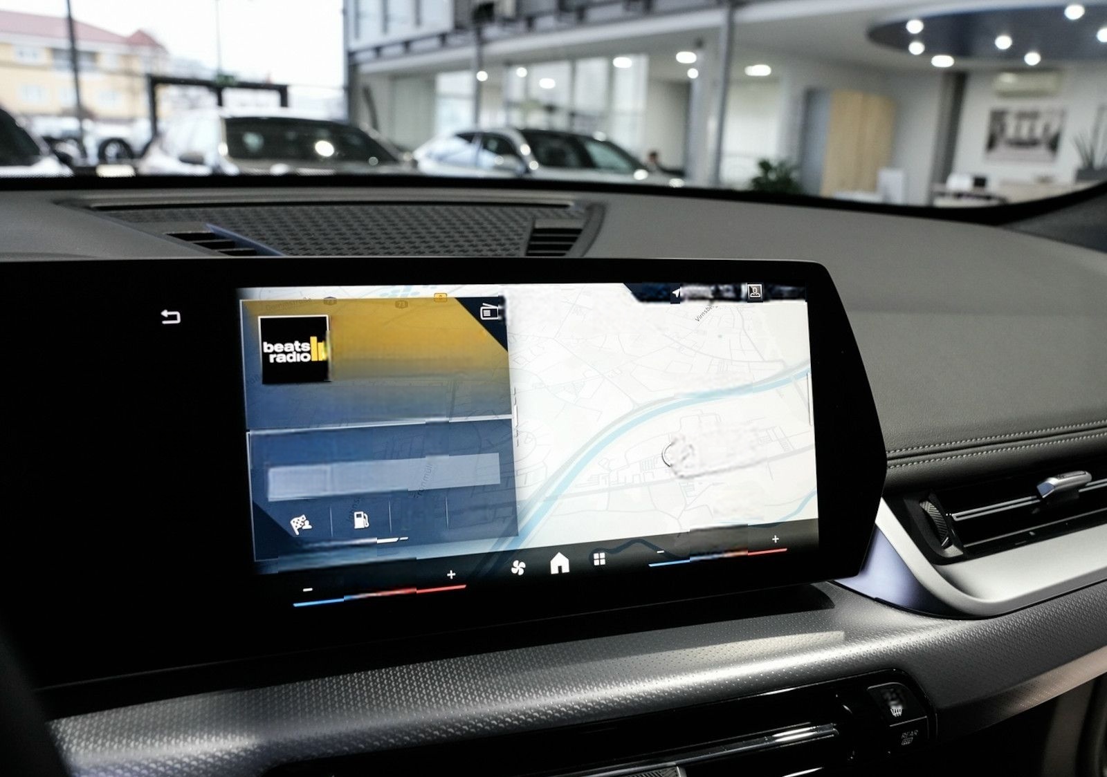 BMW X1 sDrive 18i M Sport Leder Komfortzugang Harman foto 18