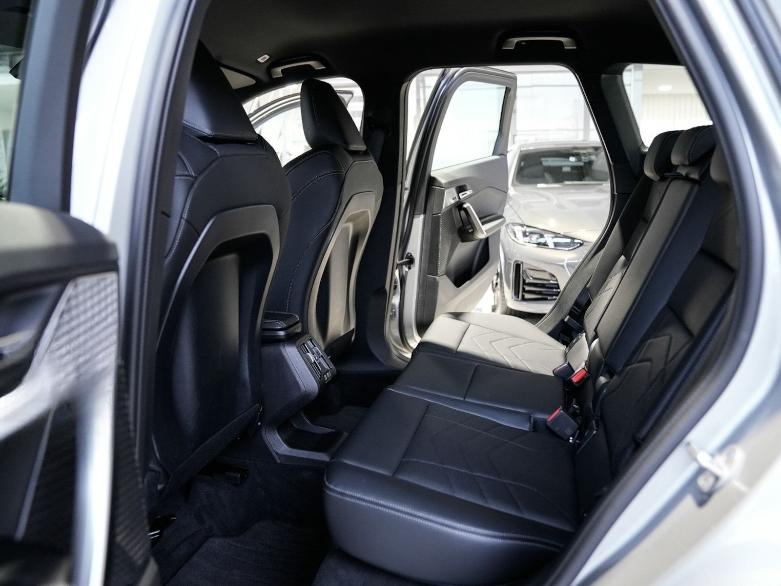 BMW X1 sDrive 18i M Sport Leder Komfortzugang Harman foto 25