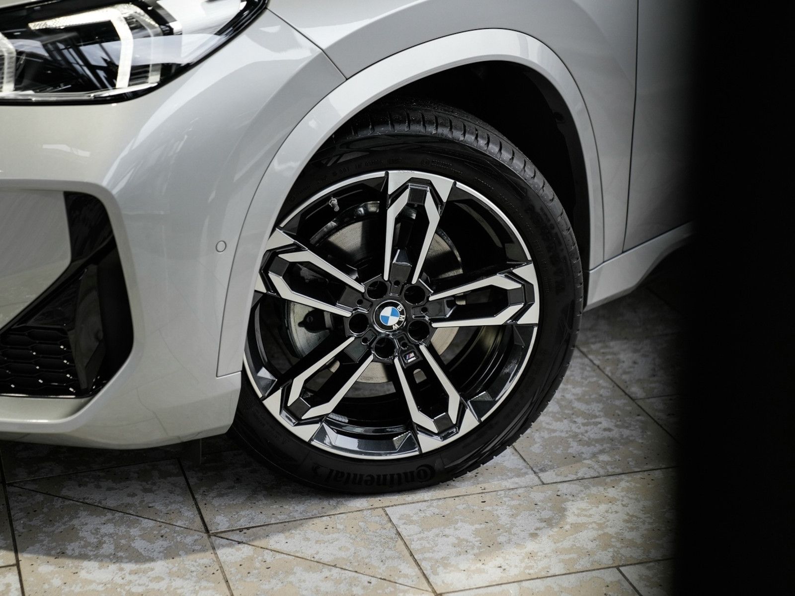 BMW X1 sDrive 18i M Sport Leder Komfortzugang Harman foto 5