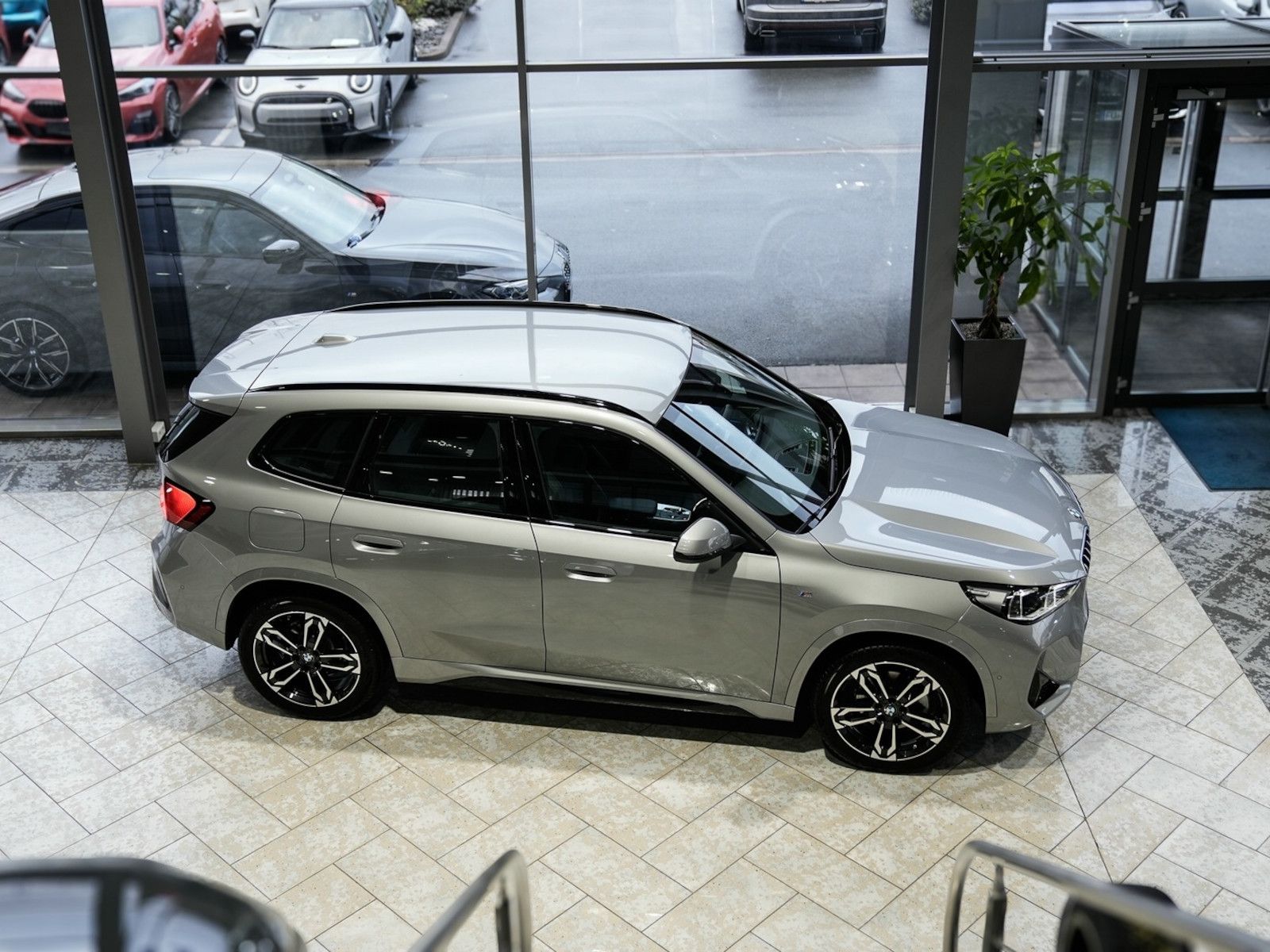 BMW X1 sDrive 18i M Sport Leder Komfortzugang Harman foto 8