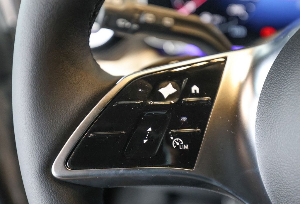 Mercedes-Benz V 300 d AMG AVANTGARDE Lang AHK Standhz. Pano foto 19