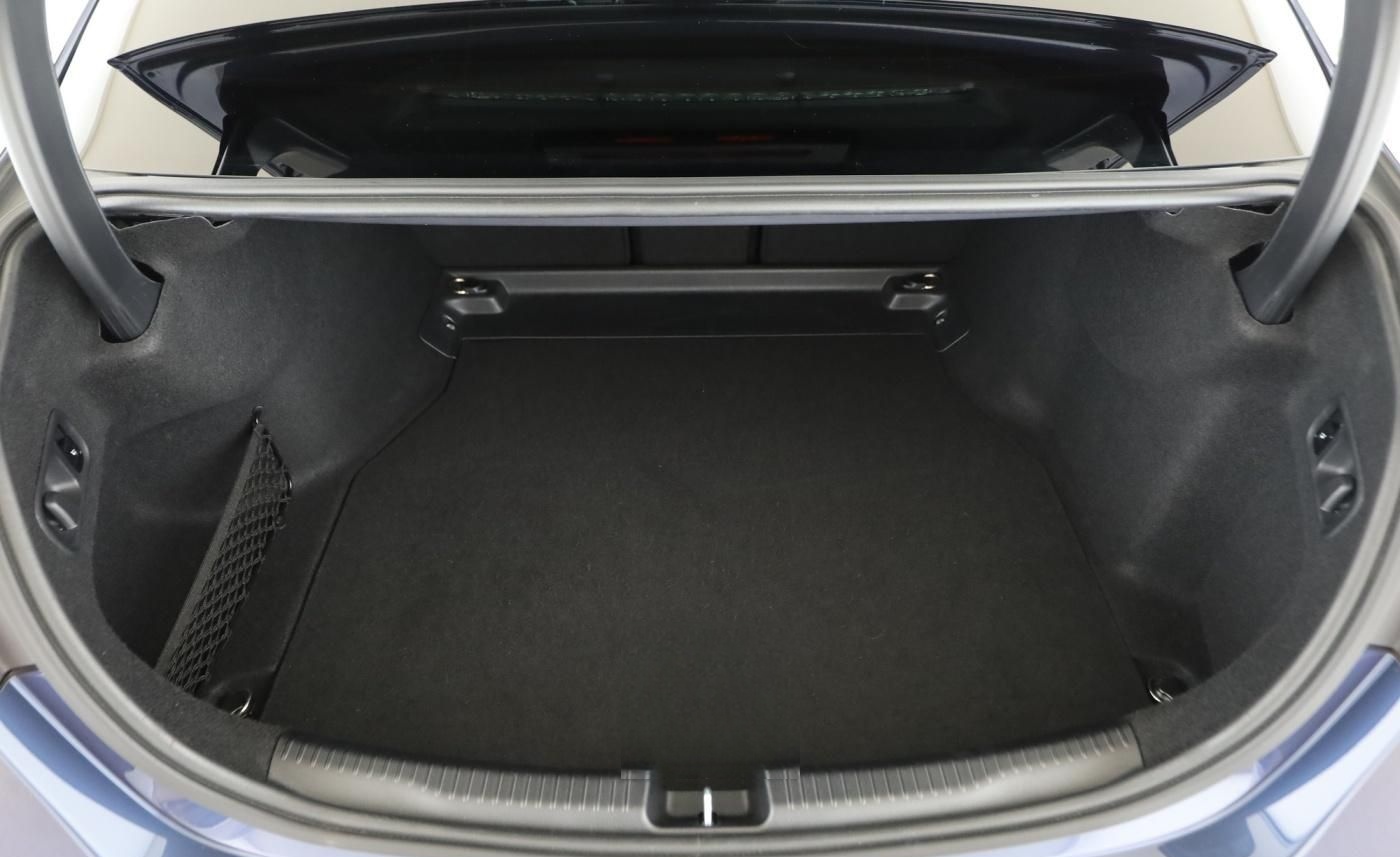 Mercedes-Benz C 200 d AMG+DISTR+HUD+STANDHEIZUNG+360°+AMBIENTE foto 14