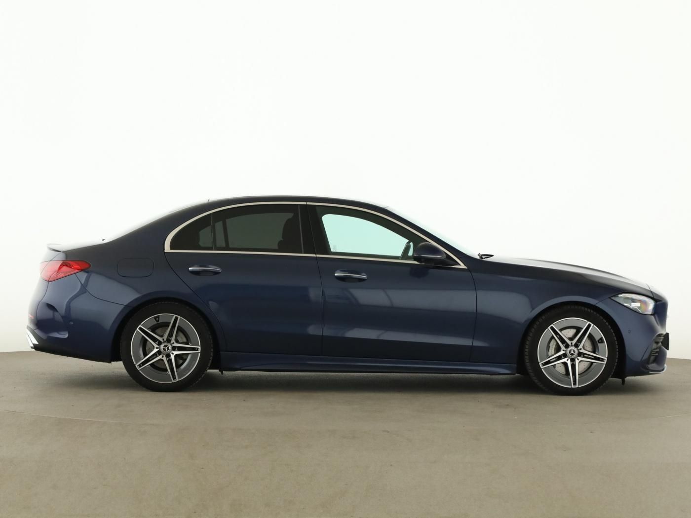 Mercedes-Benz C 200 d AMG+DISTR+HUD+STANDHEIZUNG+360°+AMBIENTE foto 8