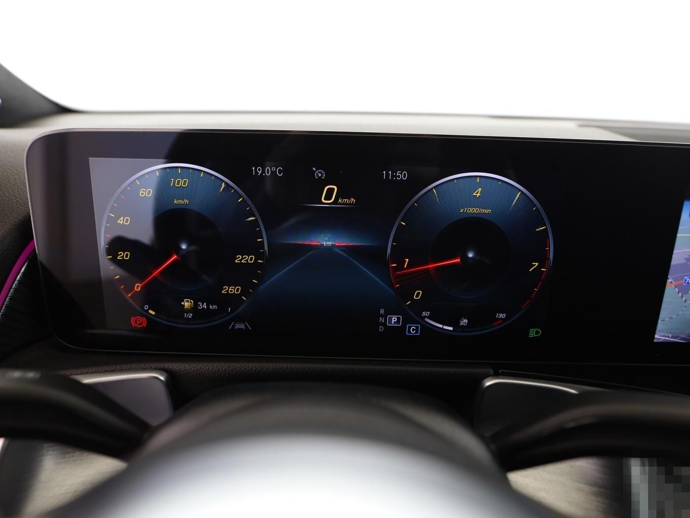 Mercedes-Benz GLB 200 AMG+LED+SPUR+SPIEGEL+AMBIENTE+KAMERA+SHZ foto 11
