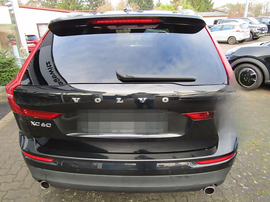 Volvo XC60 Momentum Pro 2WD SHZ v&h NAVI foto 7