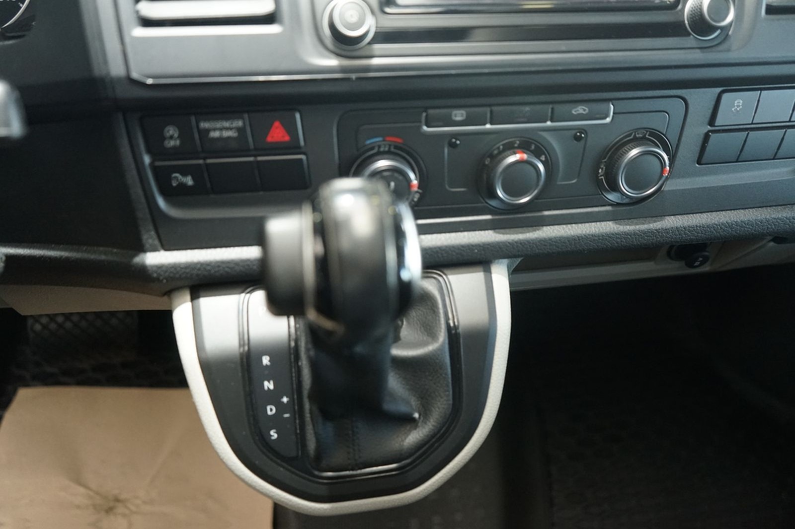 Volkswagen t6 Transporter Kasten lang 4Motion+NAVI+TEMPOMAT foto 18