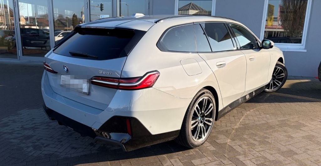 BMW 520 i Touring Anhängerkupplung M Sportpacket foto 5