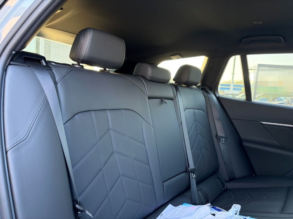 BMW 520 i Touring Anhängerkupplung M Sportpacket foto 6