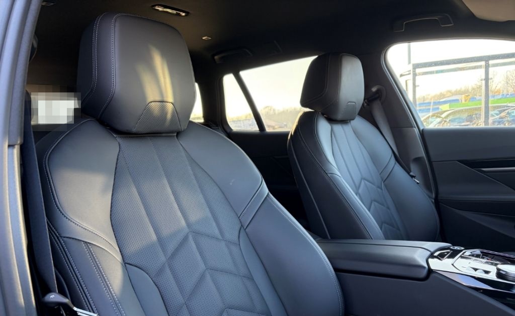 BMW 520 i Touring Anhängerkupplung M Sportpacket foto 8