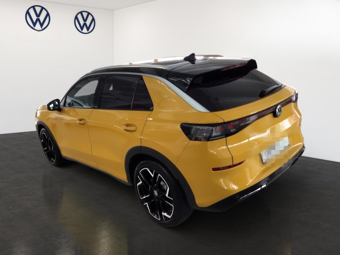 Volkswagen T-Roc 1.5 eTSI 110 kW R-Line Sportpaket HUD El.  foto 4