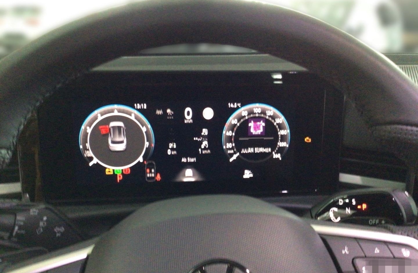 Volkswagen T-Roc 1.5 eTSI 110 kW R-Line Sportpaket HUD El.  foto 8