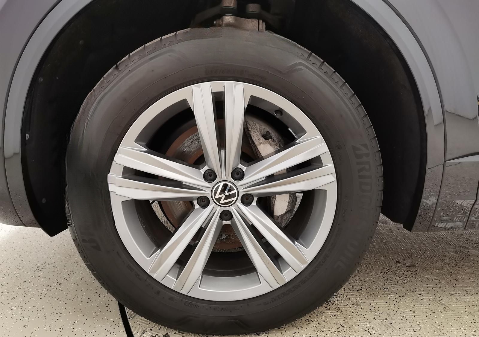 Volkswagen Touareg 3.0 V6 TDI R-Line 4Motion LED|Navi|AHK|A foto 9