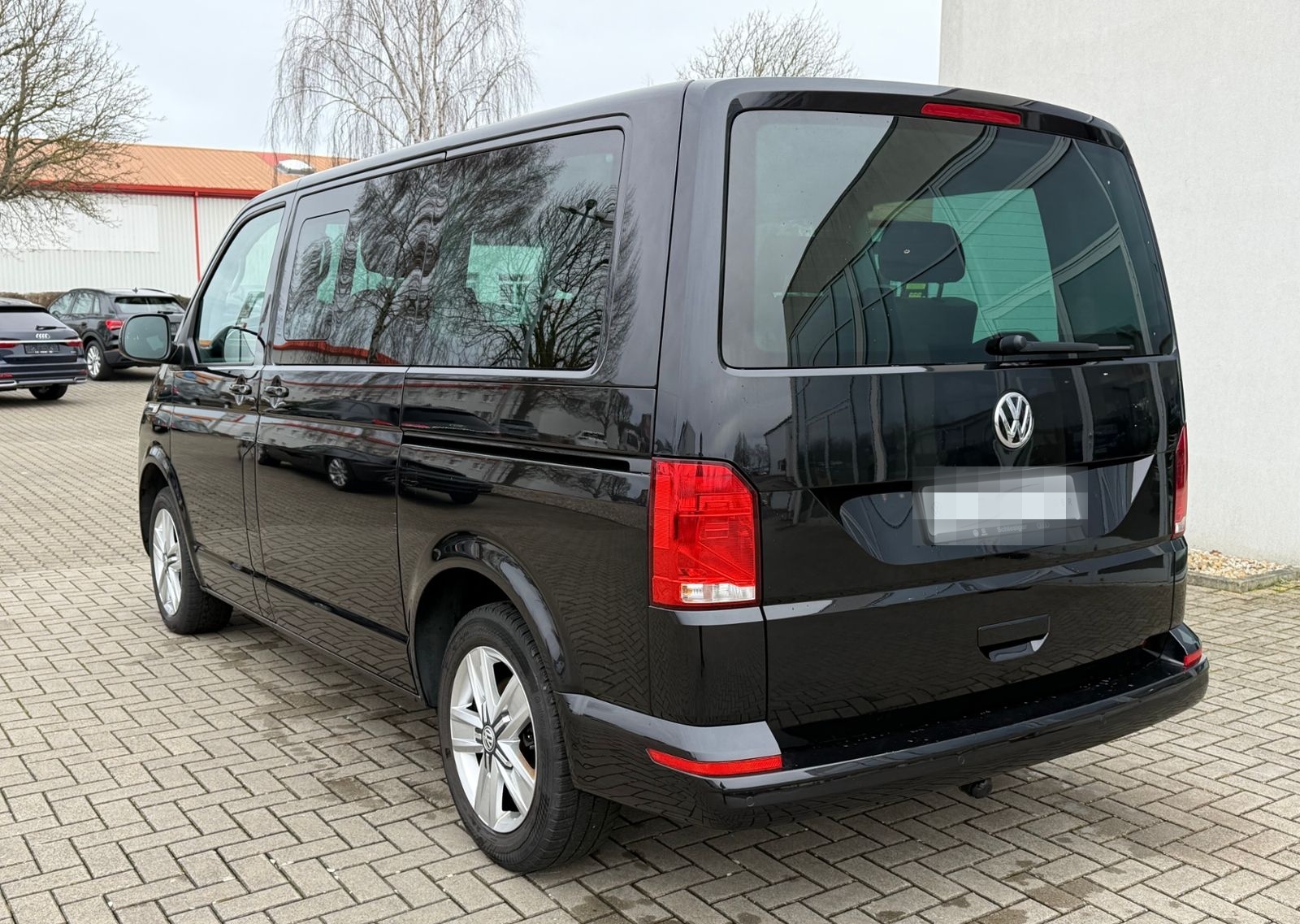 Volkswagen T6.1 Multivan  2.0 TDI DSG NAVI/KLIMA/DIGITAL CO foto 3