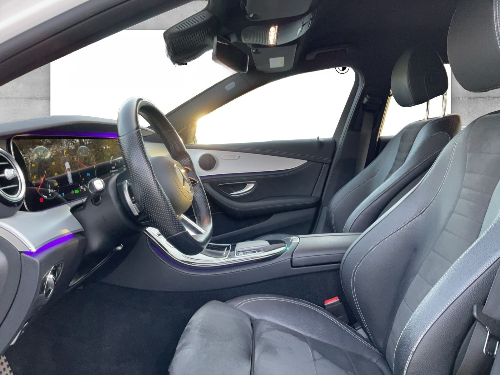 Mercedes-Benz E 300 T de AMG Line Plug-In Hybrid foto 11
