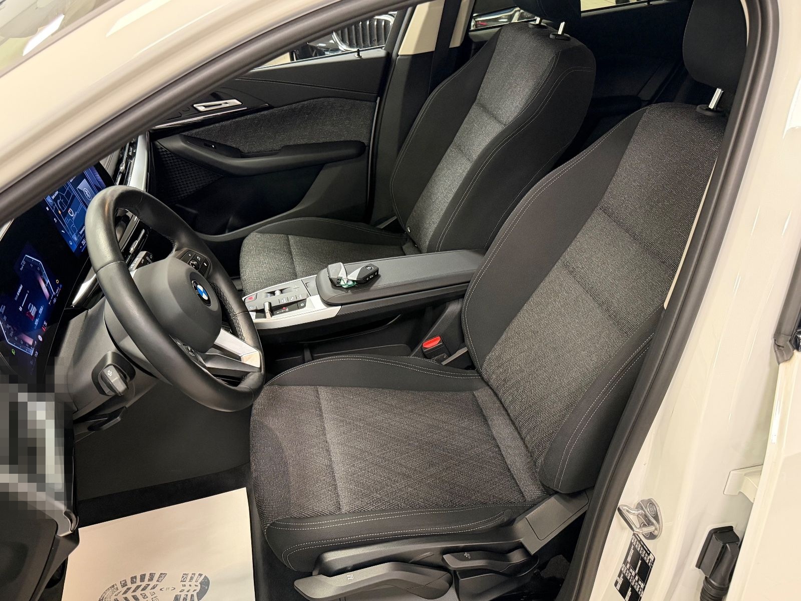 BMW 218d AT Aut/Navi/Park&Fern&Driv+Ass/KeyLessGo foto 16