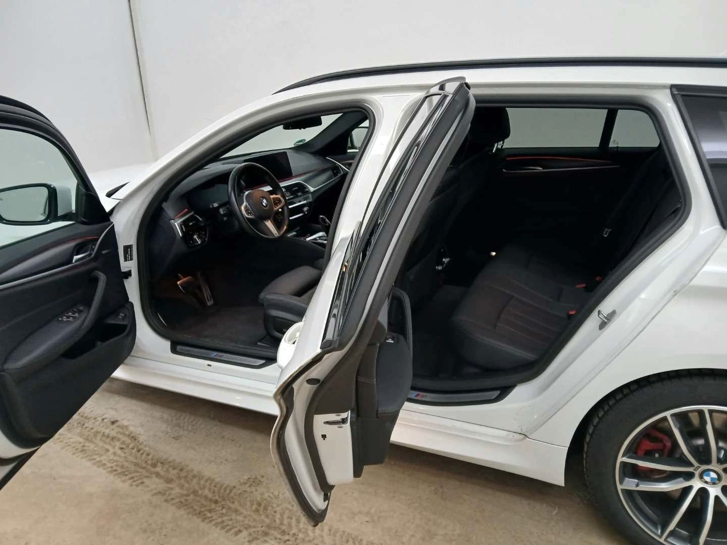 BMW 520d*xDr*M SPORT PRO*AHK*ACC*HUD* foto 6