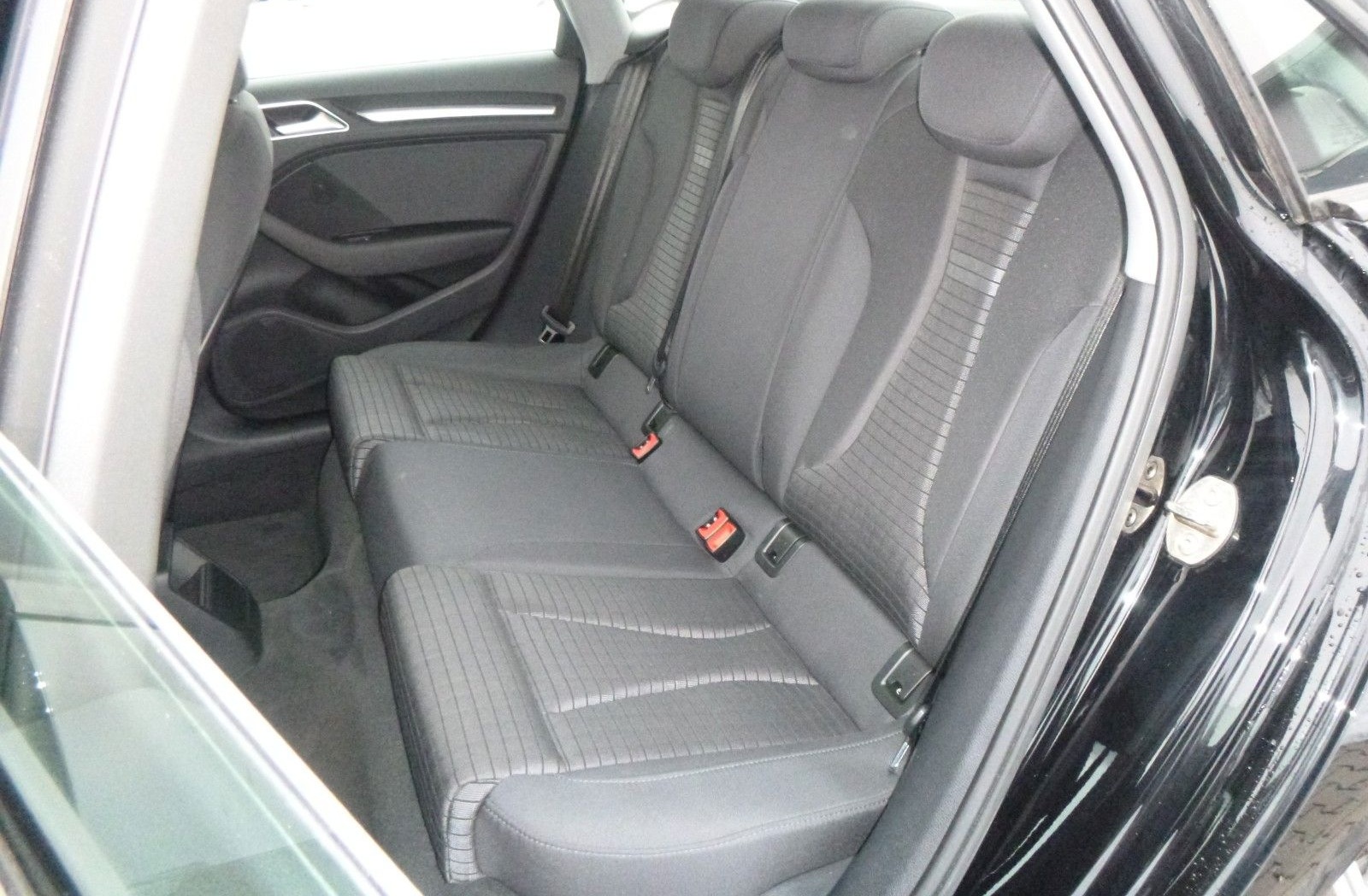 Audi A3 1.5 TFSI Limousine sport> 41.875KM/AHK/NAV< foto 12