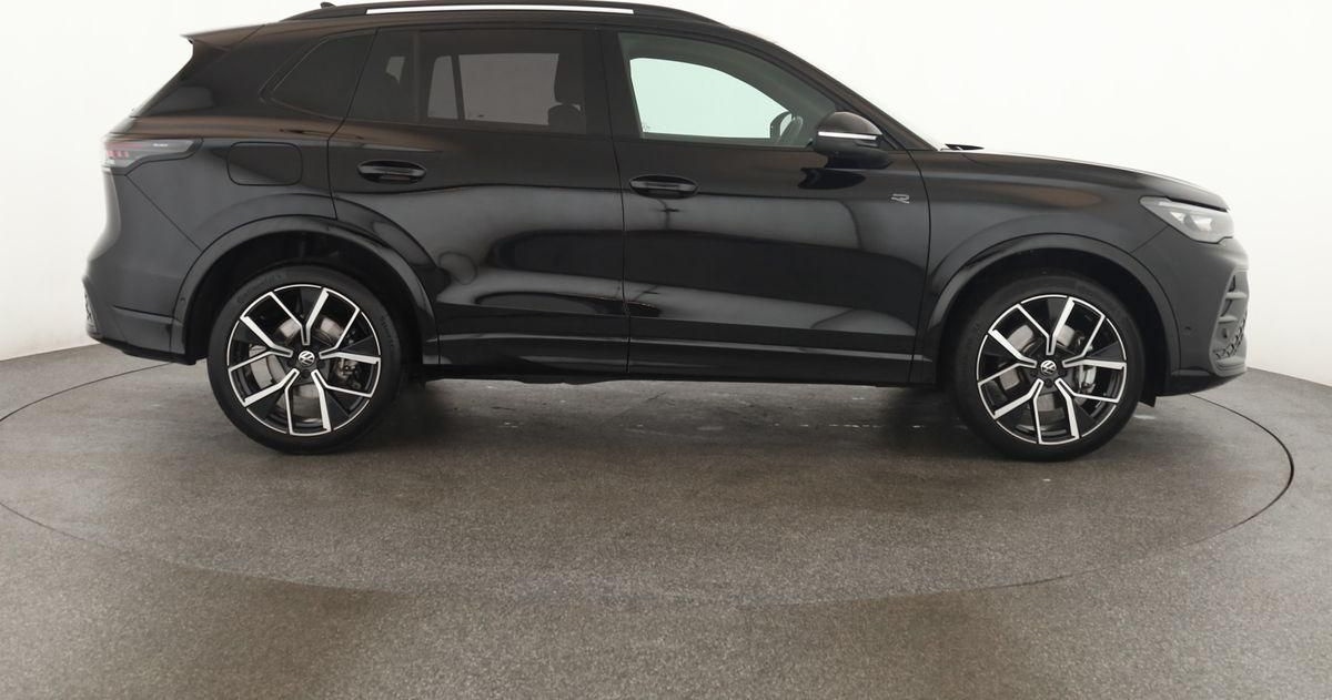 Volkswagen Tiguan 2.0 TSI DSG 4M R-Line IQ Pano Nav Key 360 foto 4