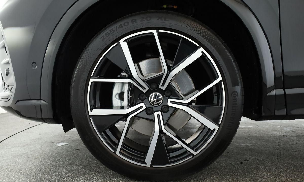 Volkswagen Tiguan 2.0 TSI DSG 4M R-Line IQ Pano Nav Key 360 foto 7