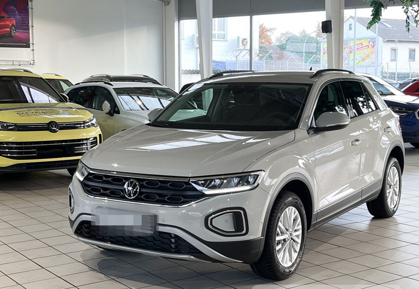 Volkswagen T-Roc 1.5 TSI Life DSG RFK+ACC+GJR LED-Scheinw. foto 2