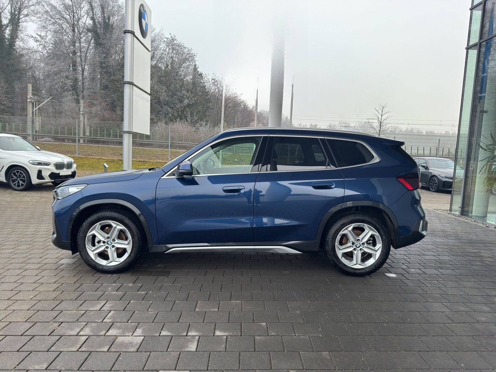 BMW X1 xDrive20d xLine ACC HUD 360° Glasdach AHK foto 15