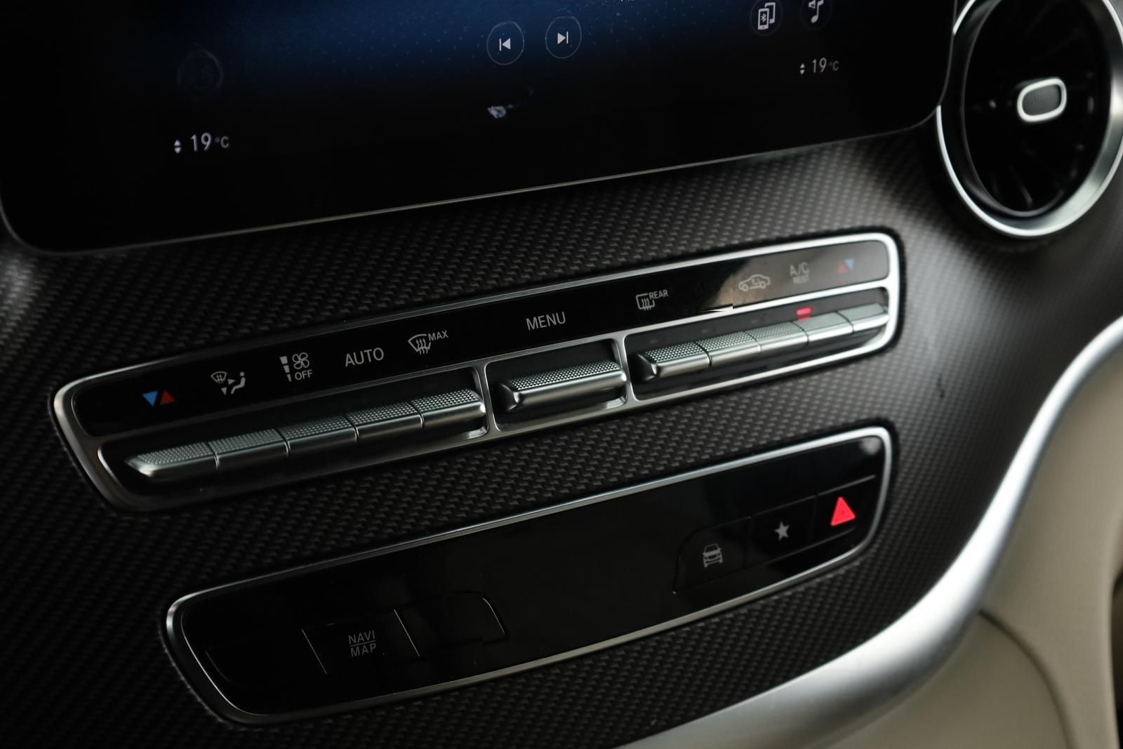 Mercedes-Benz V 300 d 4M extralang Avantgarde AMG 8S Navi 360 foto 18