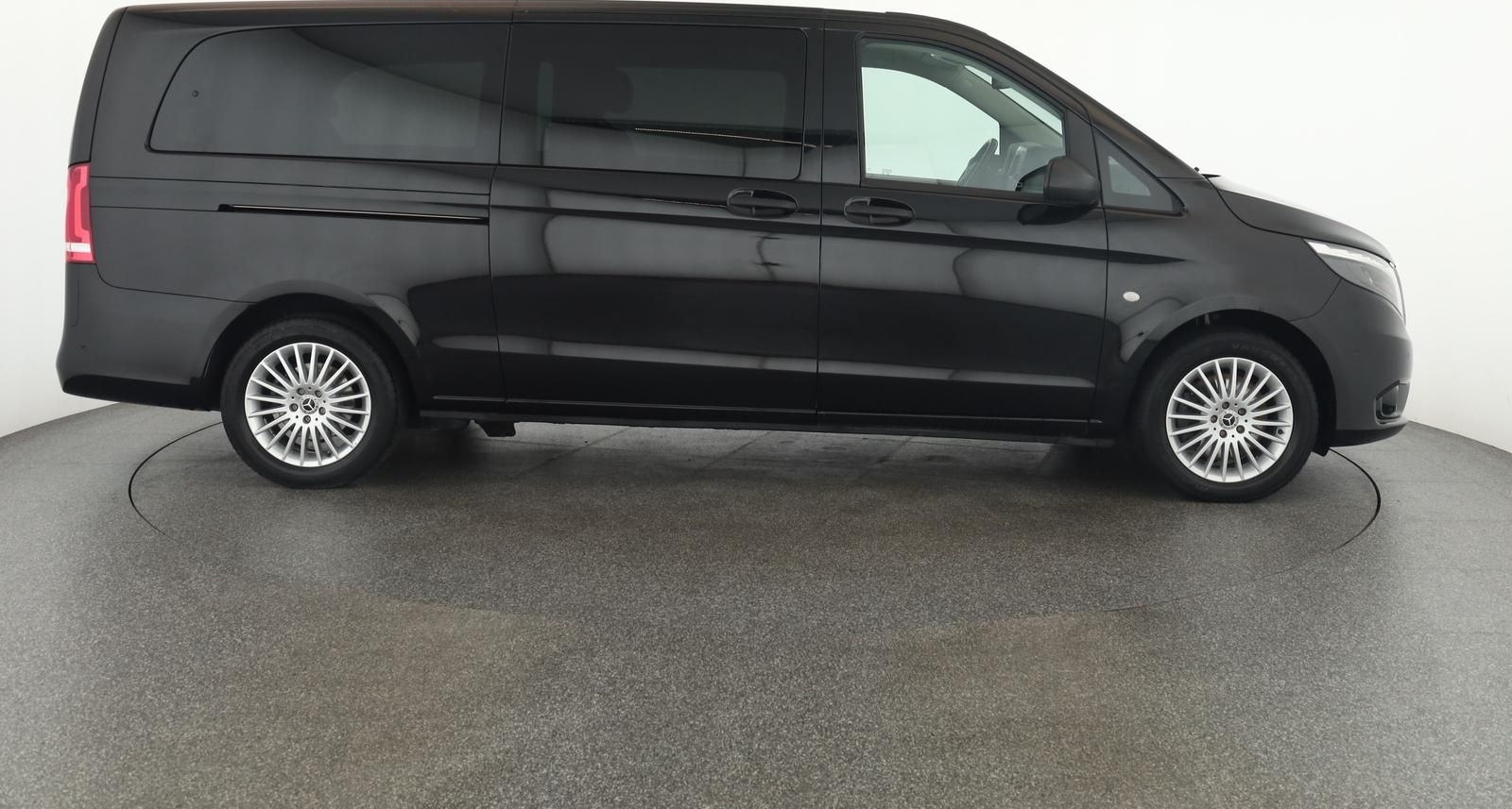 Mercedes-Benz Vito Tourer 124 CDI 4 extralang SELECT 9 LED Nav foto 4