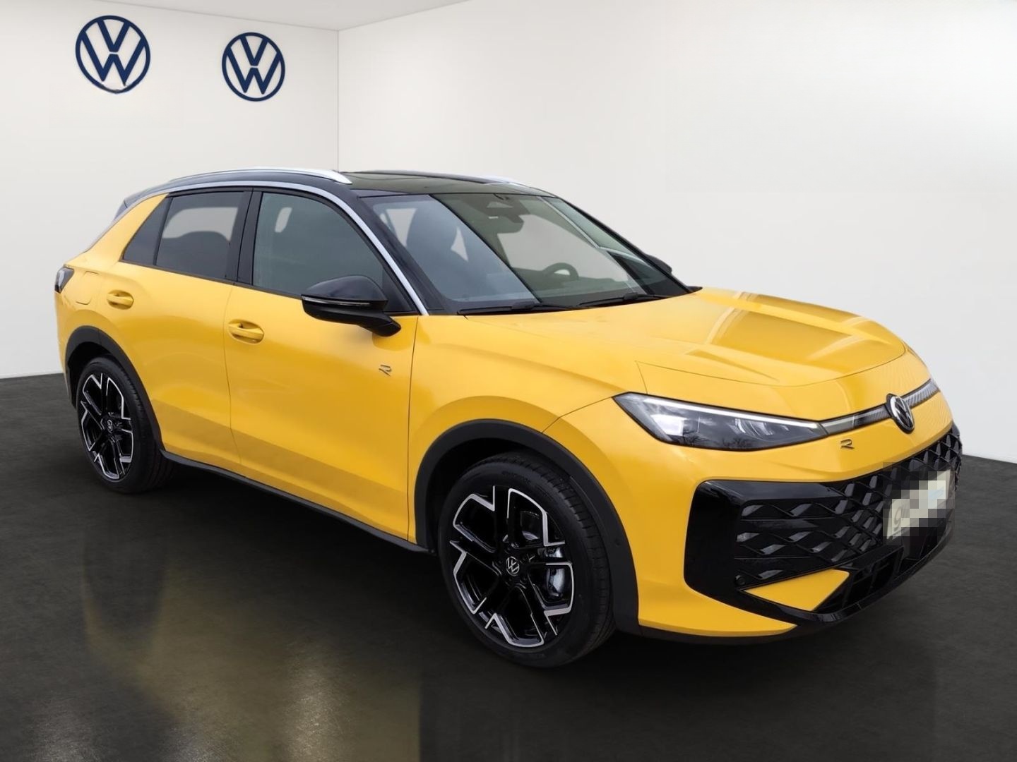 Volkswagen T-Roc 1.5 eTSI 110 kW R-Line Sportpaket HUD El.  foto 2