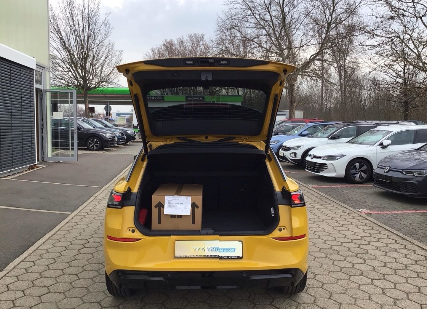 Volkswagen T-Roc 1.5 eTSI 110 kW R-Line Sportpaket HUD El.  foto 12