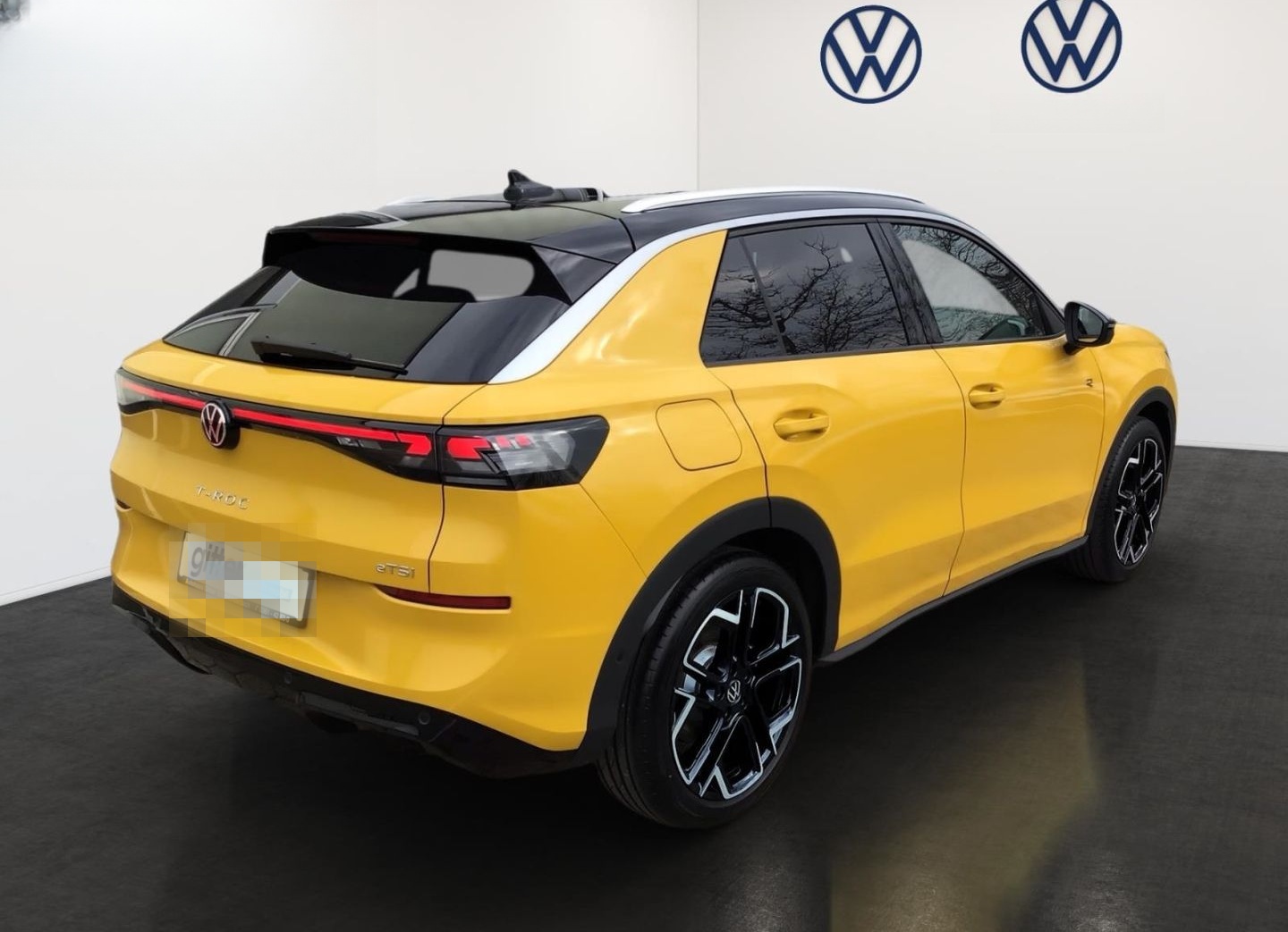 Volkswagen T-Roc 1.5 eTSI 110 kW R-Line Sportpaket HUD El.  foto 3