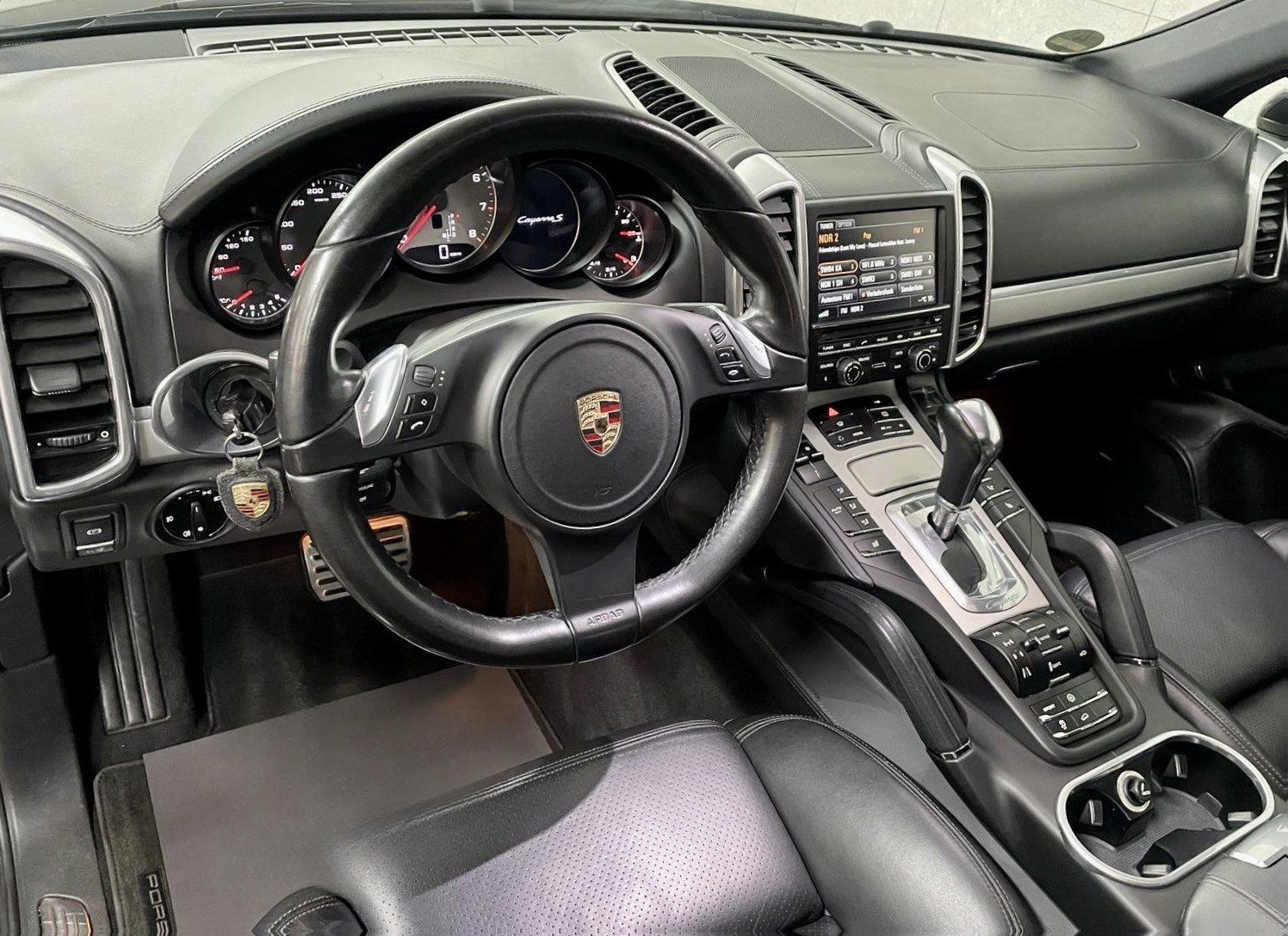 Porsche Cayenne S Bose+18Wege+PCM+el.SHD+Luftfed. foto 11