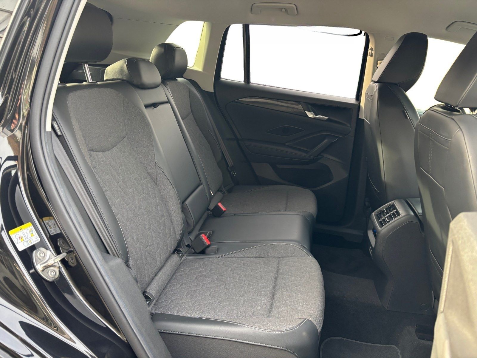 Volkswagen Tiguan 1.5 eTSI 110 kW DSG Life *NAVI*SITZHEIZ*K foto 18