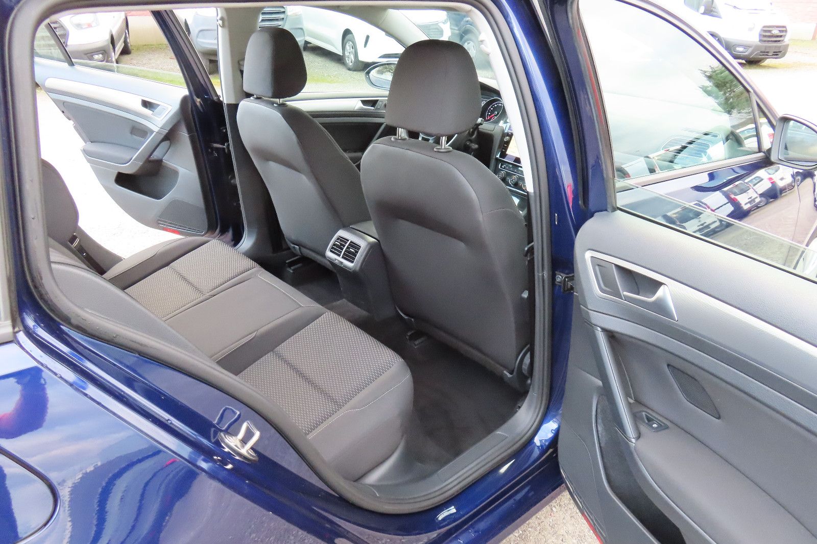 Volkswagen Golf VII Var 1,6 TDi Navi Climatonic Sitzheizung foto 12