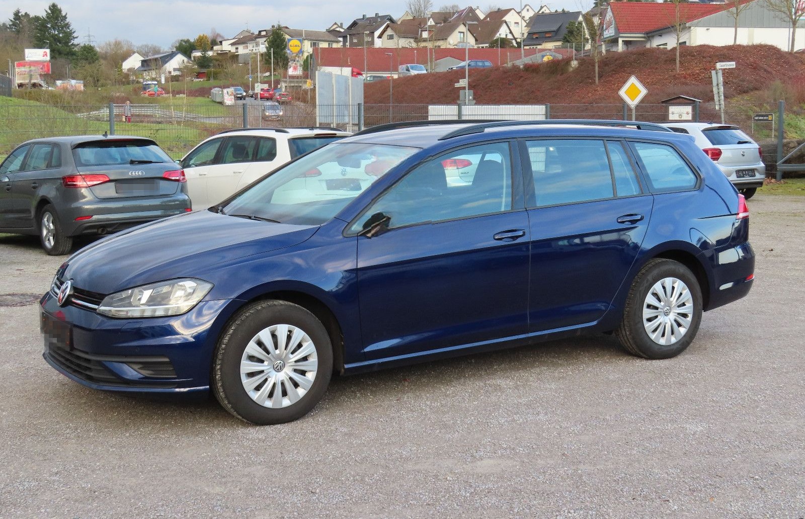 Volkswagen Golf VII Var 1,6 TDi Navi Climatonic Sitzheizung foto 3