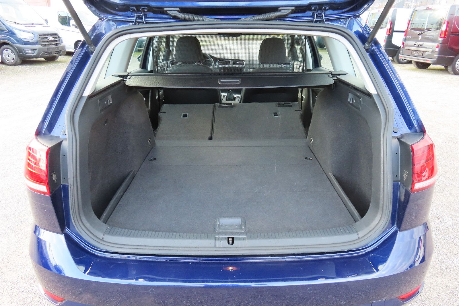 Volkswagen Golf VII Var 1,6 TDi Navi Climatonic Sitzheizung foto 9