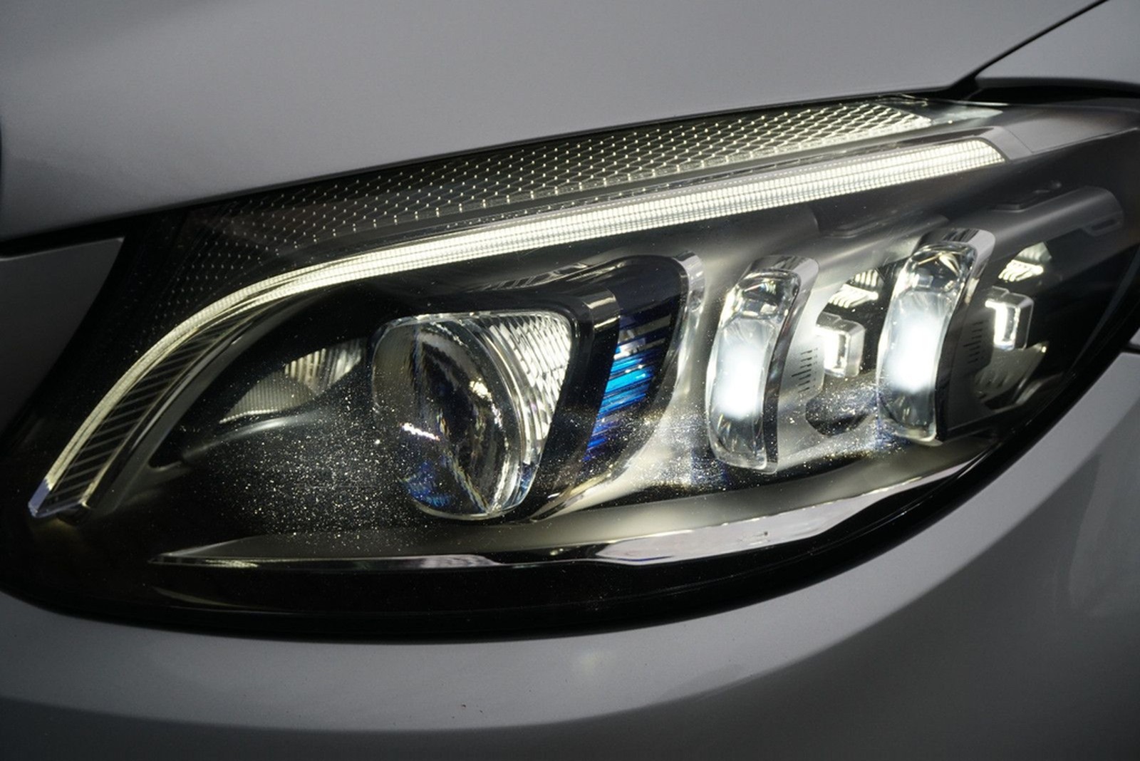 Mercedes-Benz C 300T AMG Multib RFK PANO SHZ NAV Ambiente ACC foto 12